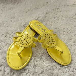 $19 clearance Sam Edelman Circus Yellow Canyon Medallion Sandals 7.5 flaw S16
